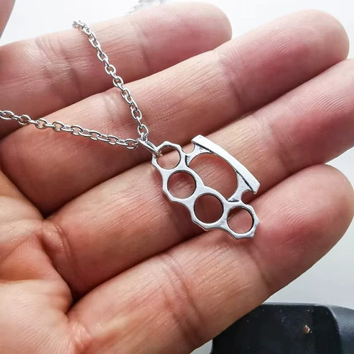 Collana con ciondolo