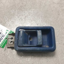 Maniglia interna portiera Nissan Patrol TR 3.3 TD 4X4 1986-93