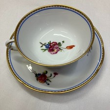 Royal Limoges A La Reine tazza