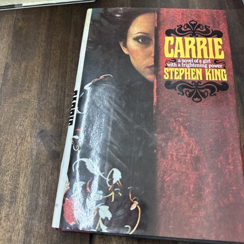 Carrie stephen king - carrie,