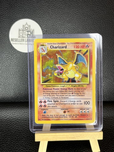 Pokémon card charizard 102 - card, 4/102