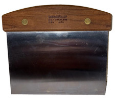Lamson Sharp Pro Raschietto per pasta da banco 4" x 6" con manico in legno di noce