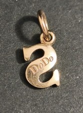 Dodo Letter S Charms Pendant