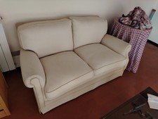 Divano due posti in tessuto