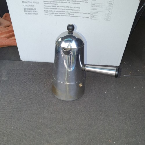 Vecchia macchina caffe - macchina', caffe'