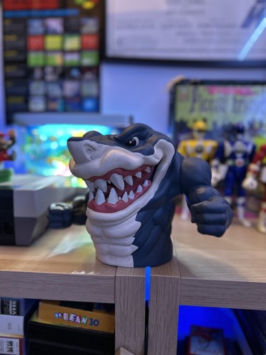 Street sharks ripster hand - street,