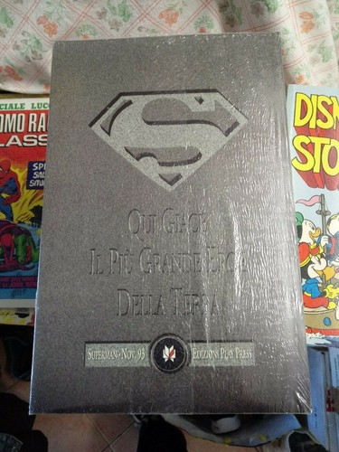 Morte superman unico - -,