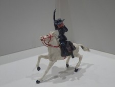 CROMOPLASTO ISAS SOLDATINO IN GOMMA A CAVALLO UFFICIALE CON FUCILE (1)