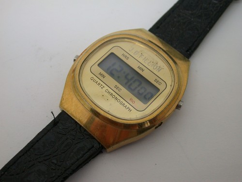 Bulova quartz cronograph - bulova,