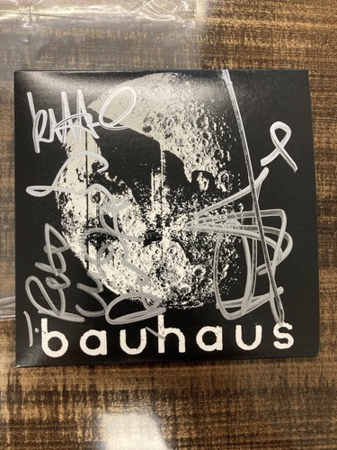 Bauhaus bela lugosi s dead - –,