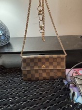 Louis Vuitton Sarah Wallet