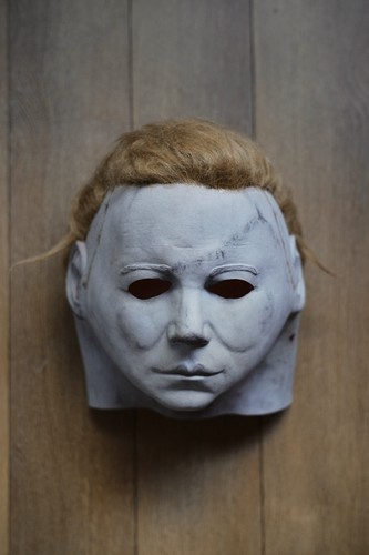 Halloween begins h2 - halloween,