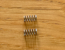 2x Yoke Spring - Molla - Jigging Master Arrester 630 LH Parte Baitcast Mulinello da Pesca