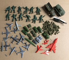 Collezione Soldatini Baravelli Ecc..