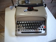 MACCHINA DA SCRIVERE OLIVETTI