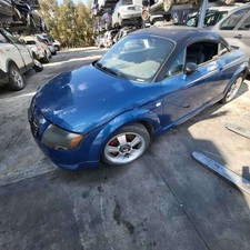 Ricambi usati sul piazzale Audi TT 
