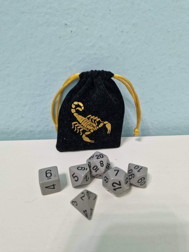 Dungeons dragons set - &,