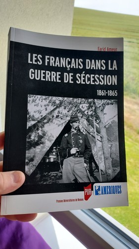 Les français dans guerre - les, la