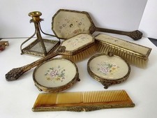 Set vanità vintage ricamo fiori pennelli pettine specchio