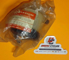 NOS  GENUINE SUZUKI GSXR750