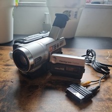 Videocamera Sony CCD-TRV208E