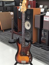 Fender Japan PBD-62 3TS basso