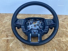 Volante e interruttori in