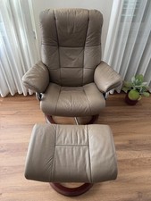 Poltrona con Pouf StressLess