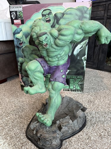 Sideshow collectibles hulk - sideshow,