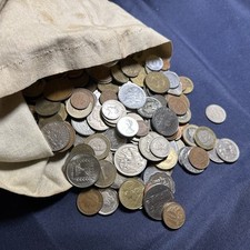 10 Pounds World Foreign Coins