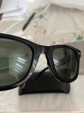 Occhiali da sole Ray-Ban utilizzati pochissimo, perfetti originali