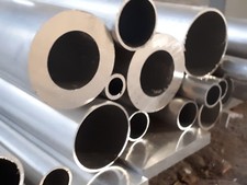 Tubo in alluminio alluminio