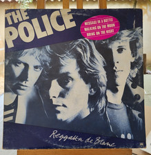 Police  Reggatta de blanc "