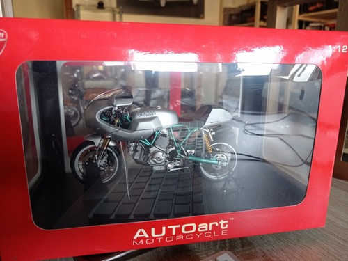 Ducati autoart paul smart - autoart,