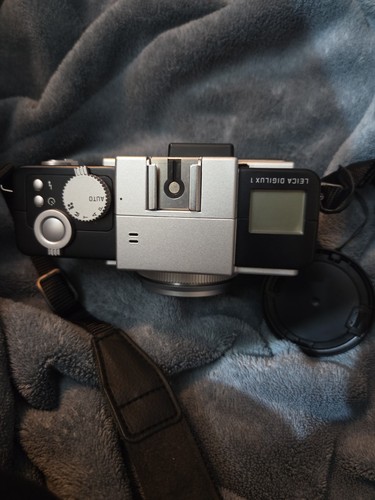 Leica digilux 0 megapixel - digilux, 1