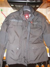 Giacca DAINESE Donn Nera tg. 44 in GORETEX imbottitura estraibile e protezioni.