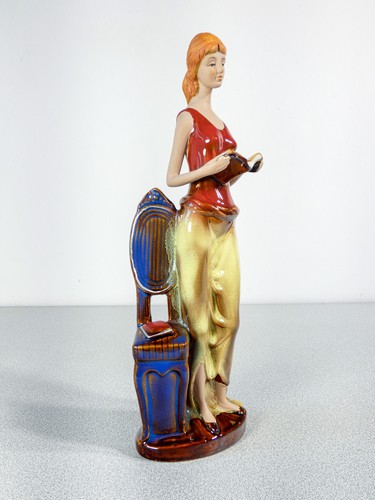 Scultura donna libro - ⚜️,