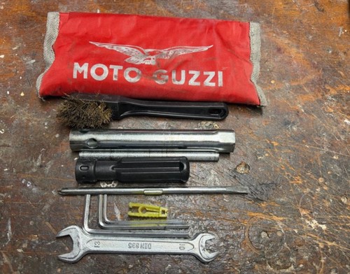 Moto guzzi set attrezzi con - set,