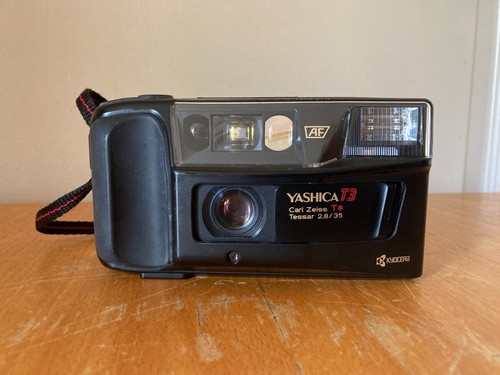 Yashica carl zeiss - t3,
