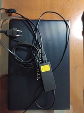 notebook usato toshiba colore nero 14 pollici con piccola imperfzione 