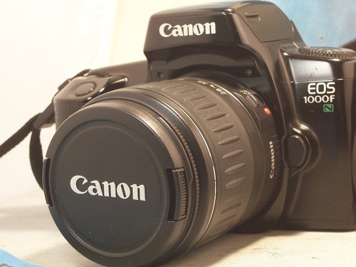 Canon eos 1000 - f–, n