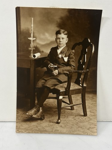 Foto ritrovata ragazzo - , vestito