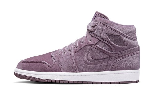 Nike air jordan mid - air,
