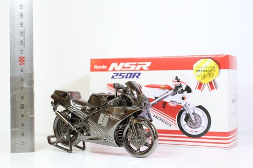 Modellino miniatura moto - in,
