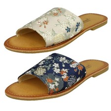 Infradito Mule Con Motivo