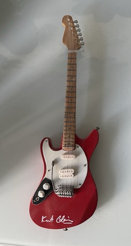 Kurt cobain fender mustang - cobain,