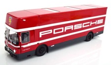 Trasportatore da corsa 1:18 CMR Mercedes O317 Porsche rosso/bianco
