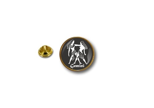 Spilla pin badge in - spilla, pin's