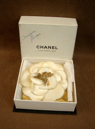 Broche vintage chanel camélia - broche,