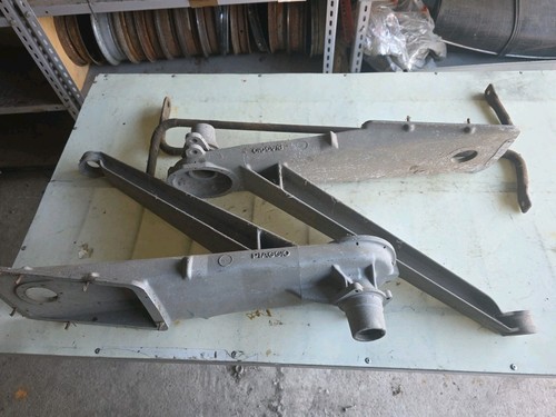 Ape ac3 materiale originale - materiale,